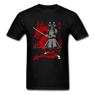 เสื้อยืดกันหนาว ผ้าฝ้าย พิมพ์ลายอนิเมะ Samurai Japan Dragon สไตล์วินเทจ สําหรับผู้ชาย มีสีดํา สีแดง สีเทาสามารถปรับแต่งไ