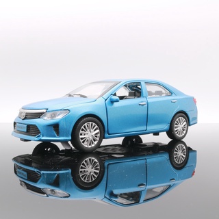 รถของเล่น สเกล 1/32 Toyota Camry Diecast อัลลอยด์ ดึงถอยหลัง ของขวัญ สําหรับเด็ก