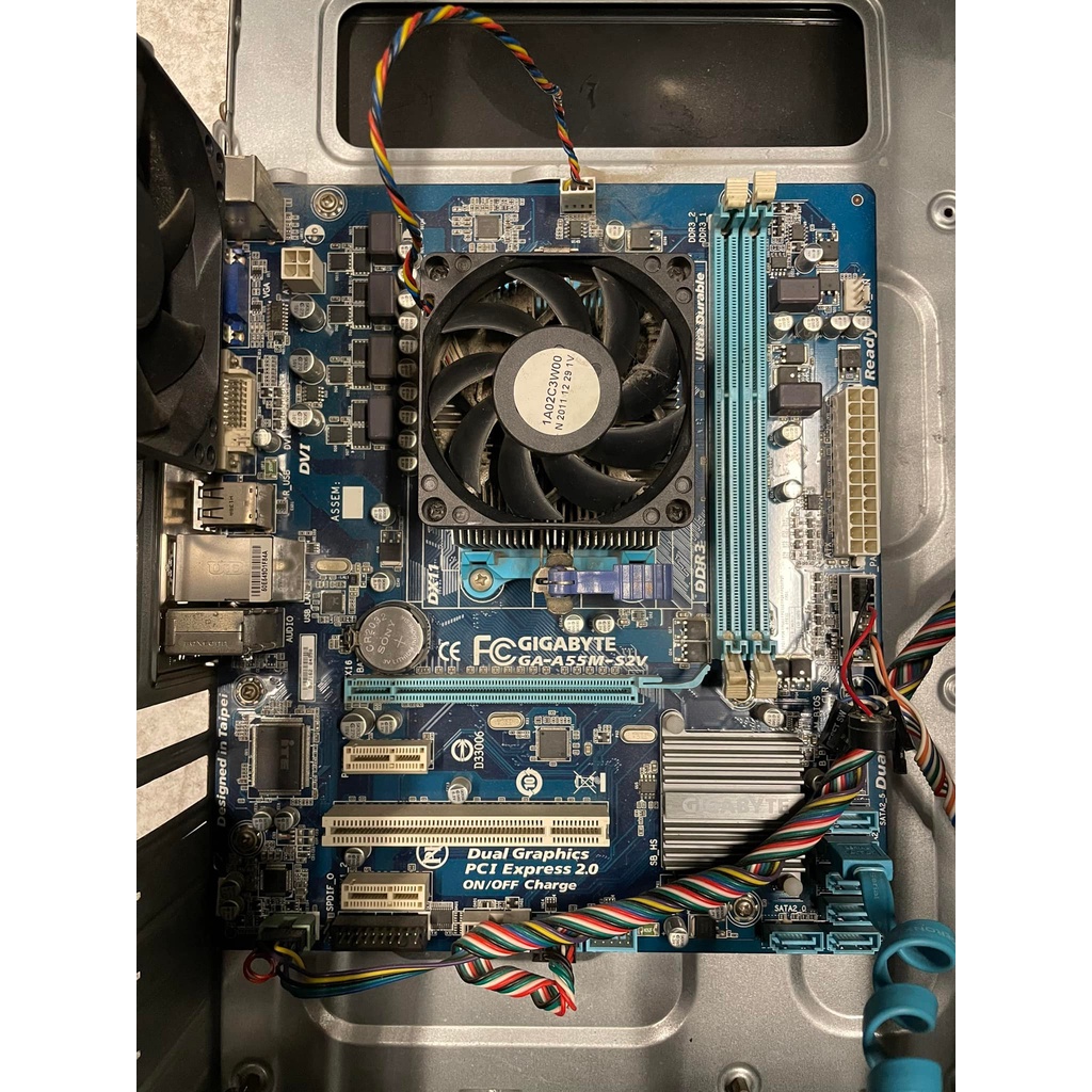 CPU AMD Athlon II X4 651K 3.0GHz 4คอร์ 4เทรด + Mainboard GIGABYTE A55M-S2V ขายคู่ครับ