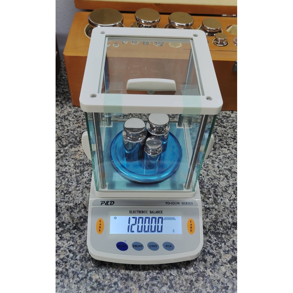 เครื่องชั่งดิจิตอลความละเอียดสูง ยี่ห้อ P&D  รุ่น PD02GW   1200g. g./ 0.01g. (ทศนิยม 2 ตำแหน่ง)