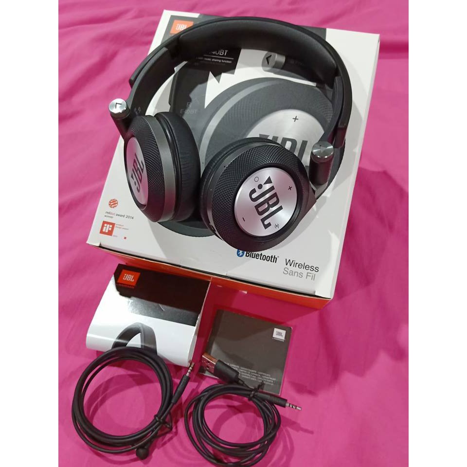 JBL เจบีแอล E40BT หูฟังครอบหูแบบบลูทูธ