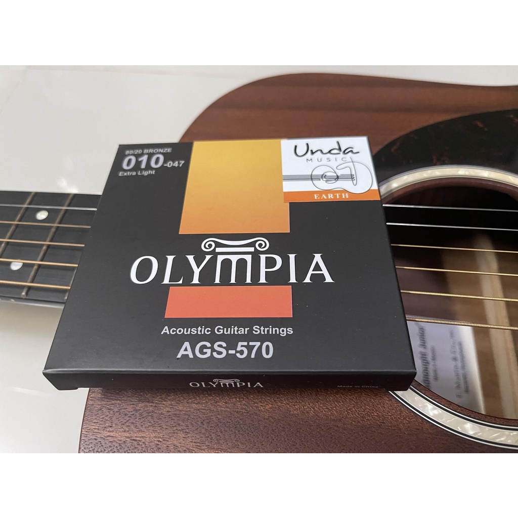 สายกีตาร์โปร่งOLYMPIA ของแท้ สัญชาติเกาหลี การันตีความคุ้ม ได้ No 9-12 แถมปิ๊ก Gibson 3 ชิ้น