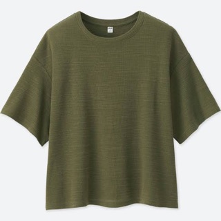 Uniqlo เสื้อคอกลมแขนสั้น oversize