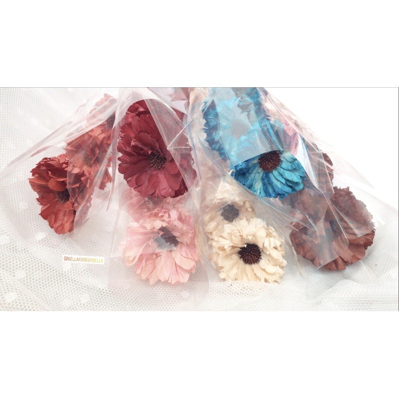 พร้อมส่ง ดอกไม้แห้ง ดอกคามิเลีย 1 กำ 85 บาท มี3ดอก ผลิตจาดวัสดุธรรมชาติ ดอกไม้แห้งเก็บได้นาน 2 ปีเลยจ้า