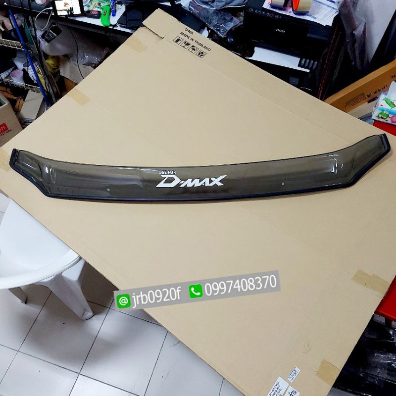 คิ้วกันแมลง กันแมลง Isuzu d-max สีดำใส ใส่ปี 2007 ถึงปี 2011