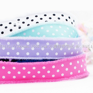 ริบบิ้นพิมพ์ polka dot แต่งขอบขนปุย  ขนาด 2.5 mm แบ่งขาย