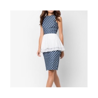 เดรส Trapeze Check Pleated Peplum