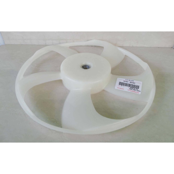ใบพัดลมหม้อน้ำ TOYOTA NEW  ALTIS ,1600,1800, ปี 2014 LIMO,1ZZ,3ZZ อันละ380บาท