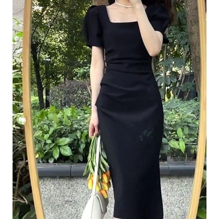 พร้อมส่ง🔥 ชุดเดรสสีดำสไตล์เกาหลีสลิม Slim Slim Midi Dress เดรสสีทึบคอเหลี่ยมแขนสั้น