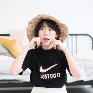 เสื้อยืด ลายJUST EAT IT