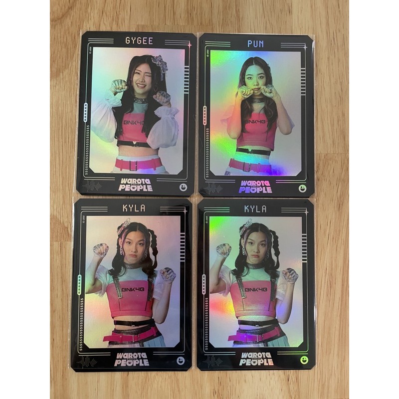 รูป Hologram อัลบั้ม BNK48 Warota People