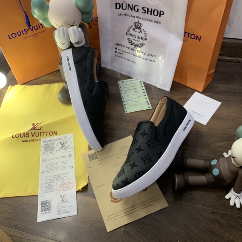 Lv Mens Slip On Shoes หนังวัวแท้ Crepe Sole 2022 ไซส์ 38 - 43 Full Box GL07