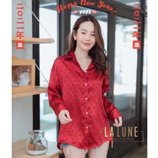 LL002.1 LALUNE New c o ll e c t i o n Red เสื้อเชิ้ต การันตีผ้าเกรดพรีเมี่ยม เนื้อไหมซาตินทอสกัดร่อง งานป้ายห้อย