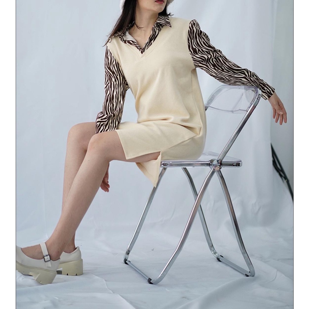 ZEBRA DRESS (390.-)พร้อมส่ง #มีปลายทาง ลุคโคเรีย สาวเกาหลี 🖤 กับเดรสสุดน่ารัก มาด้วยกันสองสีดำ และคร