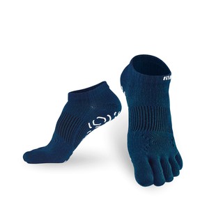 ถุงเท้าวิ่งแยกนิ้ว titan helium training toe socks low cut ข้อสั้น