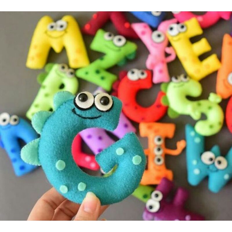 ผ้าสักหลาด LETTERS/LETTERS NAME DECORTATION/LETTERS APPLICATIONS