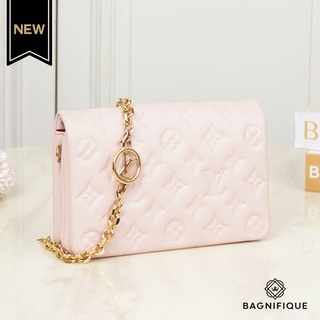 LOUIS POCHETTE COUSSIN IN PINK