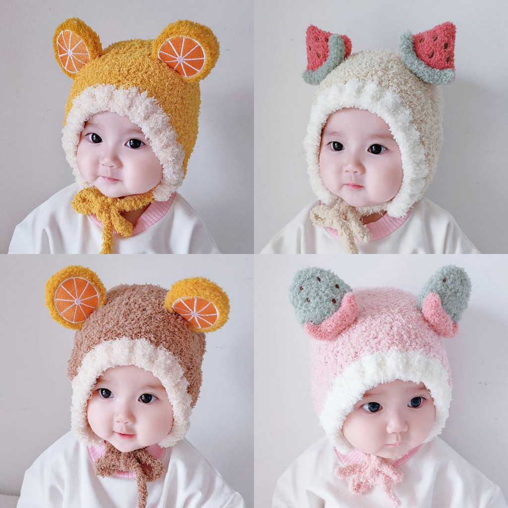 [พร้อมส่ง] หมวกกันหนาวแบบผูกคาง สำหรับเด็ก 4เดือน-2ปี รอบหัว:42-50 cm. หมวกไหมพรมผ้าขนฟูนุ่ม แต่งหูลายผลไม้น่ารักๆ