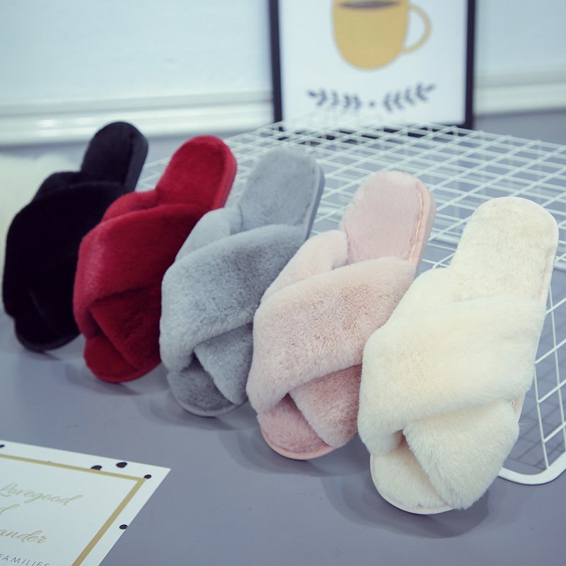 รองเท้าแตะผ้าฝ้ายขนาดใหญ่ผู้หญิง 36-43 สีทึบ พื้นแบน กันลื่น ขนฟู ใส่ในบ้านและกลางแจ้ง