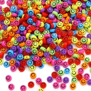 ประมาณ100ชิ้นหน้ายิ้มแบนลูกปัดอะคริลิสีทึบลูกปัดทําเองสร้อยข้อมือสร้อยคอต่างหูลูกปัดวัสดุ