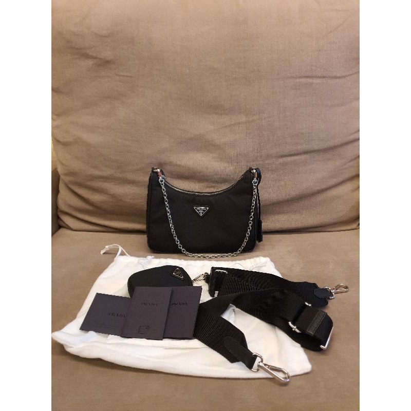 Used like Super New!! Prada Re-edition 2005 ปี 2020 มือสอง