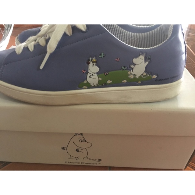 รองเท้าผ้าใบfila moomin ส่งฟรี