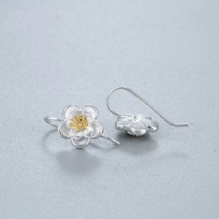 ต่างหูดอกไม้ • Flower Hook Earrings