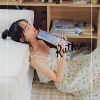 พร้อมส่ง+ส่งฟรี🍍เดรสขาว เดรสสายเดี่ยว เดรสกระโปรง ลายสับปะรด