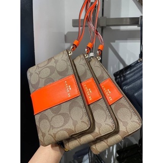 COACHแท้พร้อมส่ง 💯 COACH คล้องเเขน