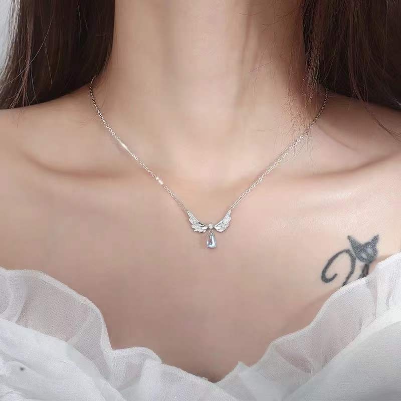 เครื่องประดับ สร้อยคอ โลหะผสม จี้รูปปีกนางฟ้า ประดับคริสตัล สไตล์เกาหลี แฟชั่นสําหรับผู้หญิง