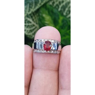 แหวนทับทิม (Ruby Ring) ตัวเรือนเงิน ชุบทองคำขาว/โรเดียม ประดับด้วย เพชร CZ