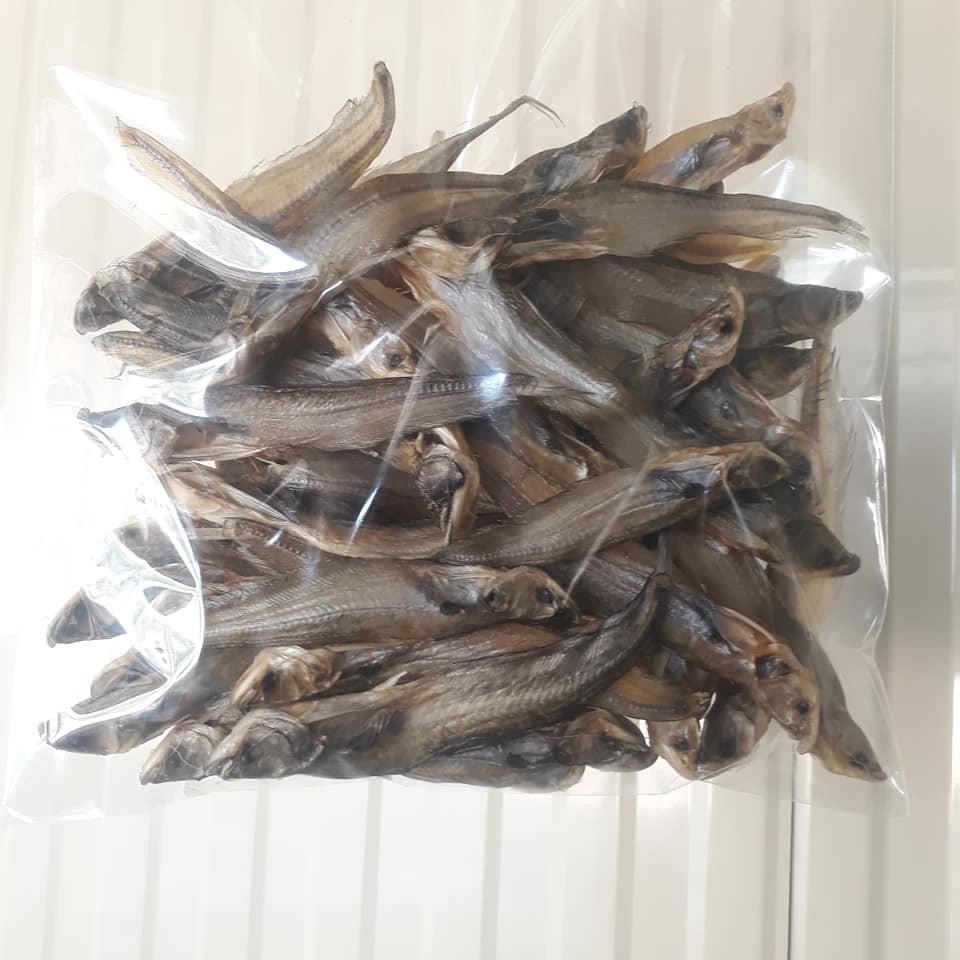 Best Seller, High Quality ปลาเนื้ออ่อนตัวเล็ก ตากแห้ง 300 กรัม ตากแห้งสนิท ทอดกรอบ เก็บนาน ขนาด 20-30 ตัว อาหารทะแลแห้ง ปลาแดดเดียวชนิดต่างๆ ปลาฉิงฉ้างตากแห้ง ปลาหมึกแห้ง ปลาสลิด สินค้าขายดีและมีคุณภาพสำหรับคุณ