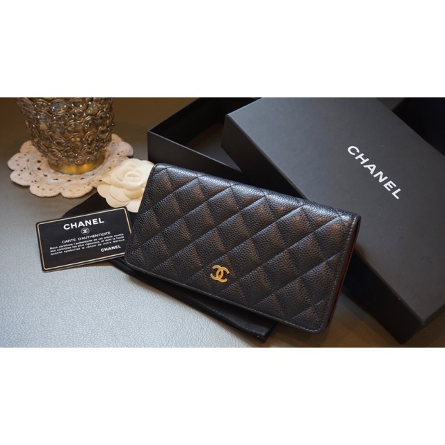 SOLD: กระเป๋าสตางค์ Chanel Bi Fold Holo 19 แท้ 100%