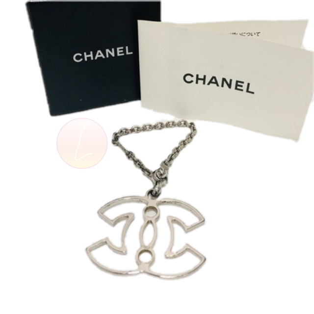 CHANEL CC CHARM SiILVER