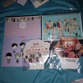 พร้อมส่ง ปฎิทิน K-POP 2019  GOT7 BTS WANNAONE