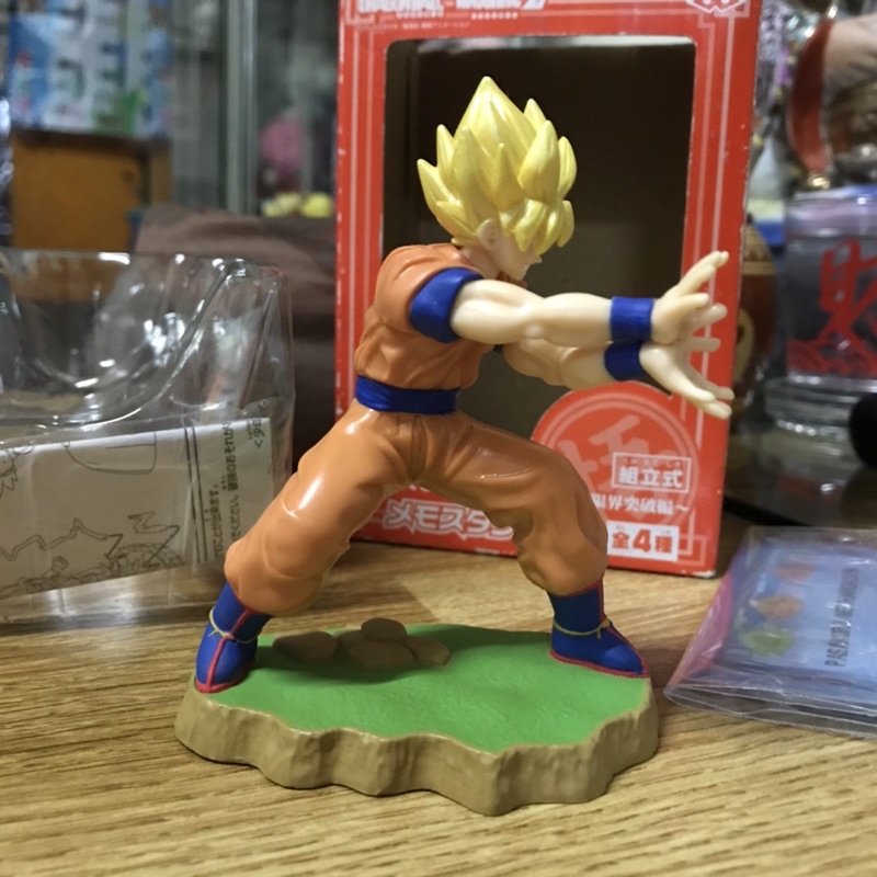 Figurine Dragon Ball Z Memo Stand - Super Saiyan Ichiban Kuji Banpresto 2008 (MISB, Boîte D'origine Usée)