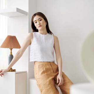 SUUBE Lala cropped top - Off white  เสื้อครอปแขนกุด กระดุมหลัง ผ้าลินินแท้100%