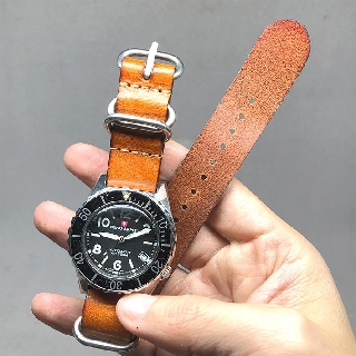 นาฬิากมือสอง ZENO ARMY Diver WR300m ใส่ได้ทั้งชาย และหญิง ขนาดตัวเรือน 40mm หน้าปัดดำพิมพ์พรายน้ำขีดสลับอารบิคใหญ่