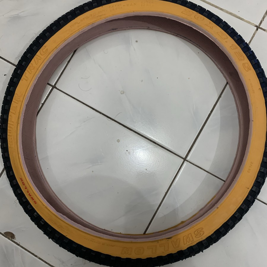 ยางนอกจักรยาน 20" x 2.125