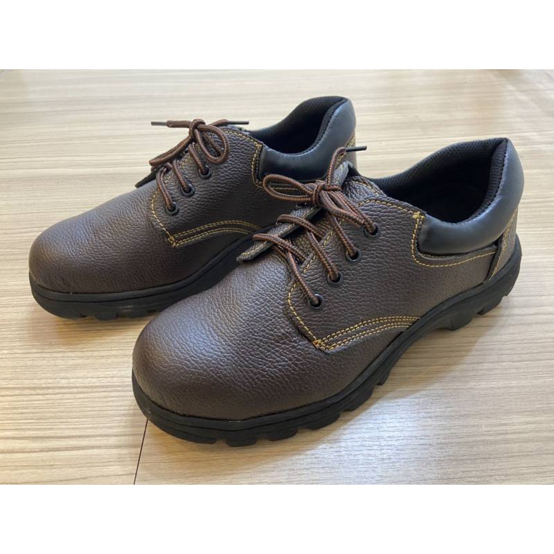 G02 Safety Shoes รองเท้าเซฟตี้ หัวเหล็ก พื้นเหล็ก Size 36-47 (ไม่มีกล่องรองเท้า)