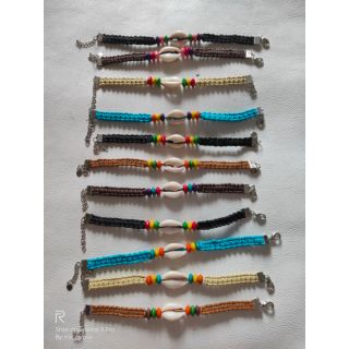 สร้อยข้อมือเชือกถักหอยเบี้ย