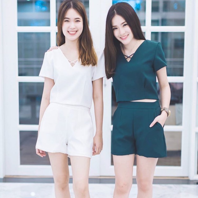 New vodka top crayonbrand สีเขียว