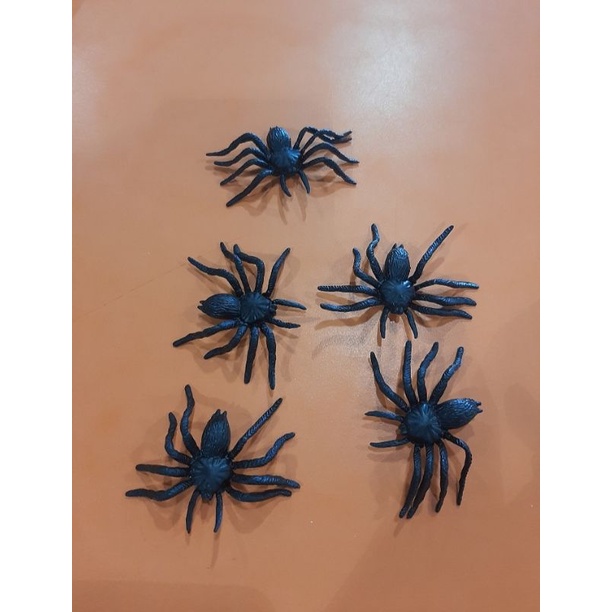 เเมงมุมปลอม เเมงมุมเด็กเล่น  เเมงมุมขยุ้มหลังคา(ราคา/1ตัว)🕷🕷🕷