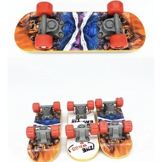 E-3 Skateboard สเก็ตบอร์ด ของเล่นนก [ลายคละ]