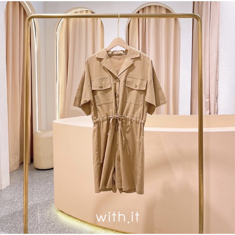 ชุดหมีจั๊มสูท with it stor