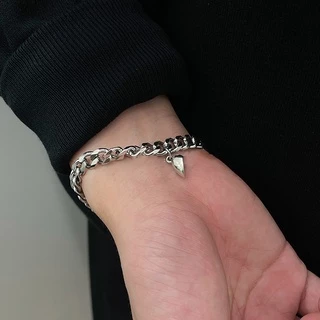 กำไลข้อมือคู่รัก แม่เหล็กรูปหัวใจ 1 คู่ ได้ 2 ชิ้น สร้อยข้อมือ เครื่องประดับผู้หญิงและผู้ชาย ของขวัญ