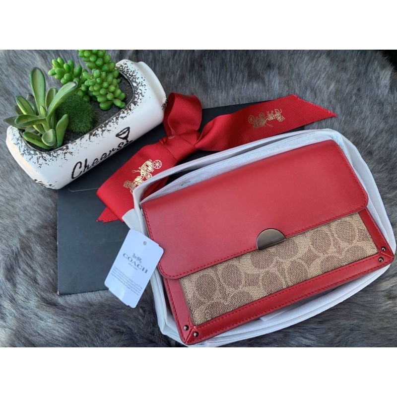 (ผ่อน0%) กระเป๋า สะพายข้าง สีแดง Coach Dreamer Ladies Small Two Tone Leather Crossbody Bag 76129 งานshop