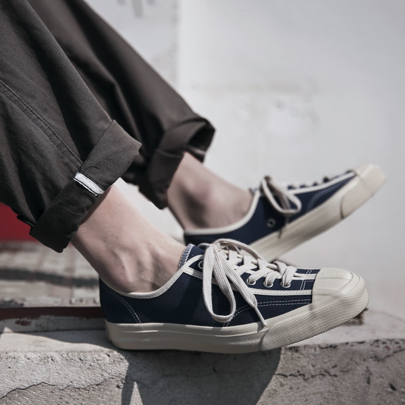 retro canvas shoes