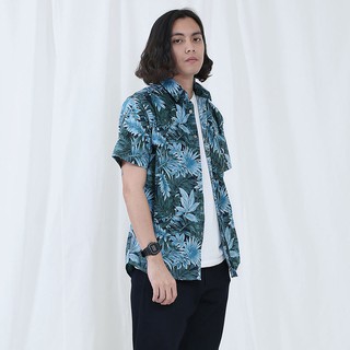 Mr.660 เสื้อเชิ้ตผู้ชายแขนสั้น ลายดอก Navy Tropical Leaf สีน้ำเงิน