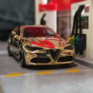 majorette Alfa Romeo Giulia สีทอง หายาก